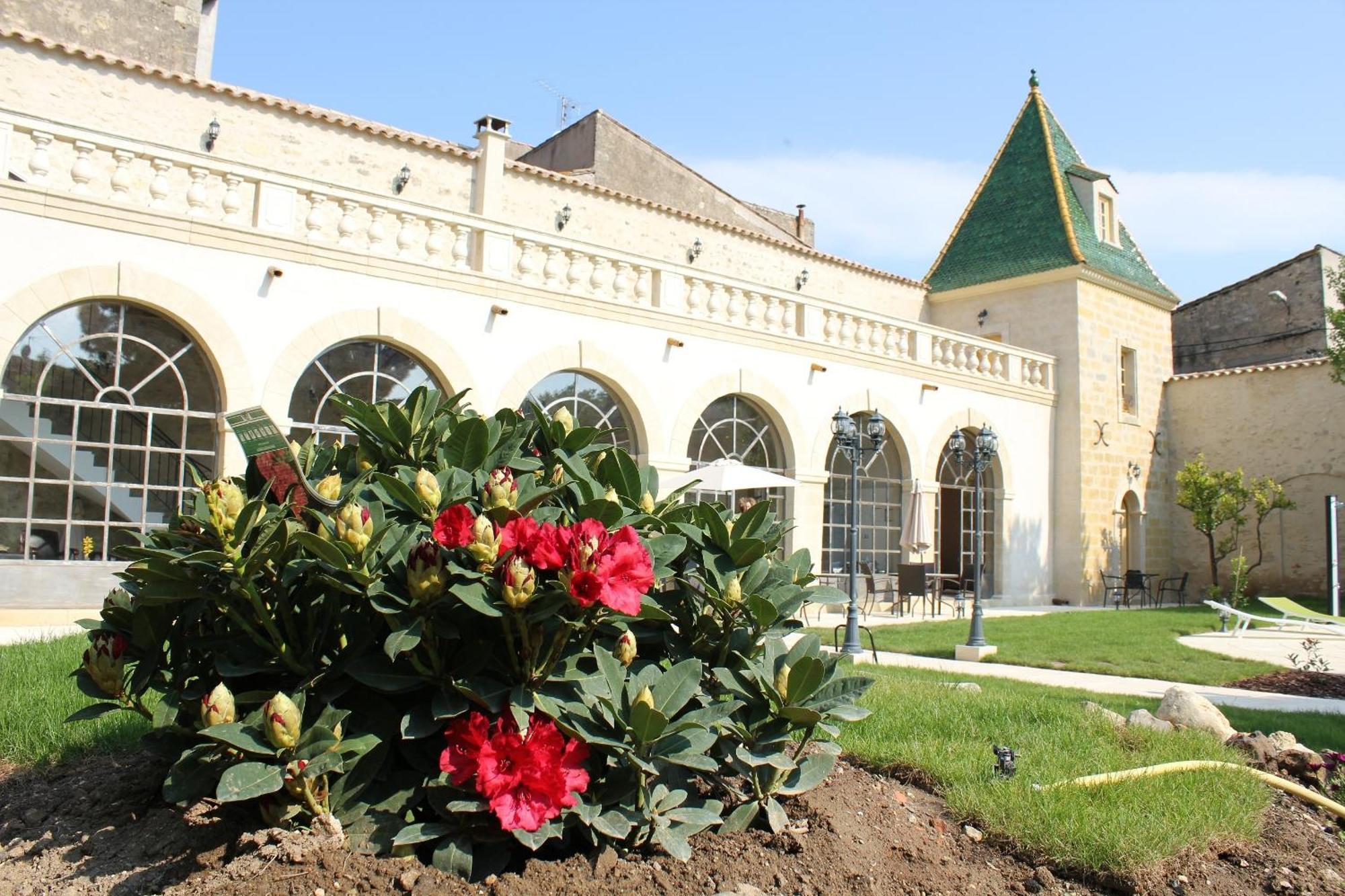Les Galeries De Beaulac Pézenas Exteriör bild